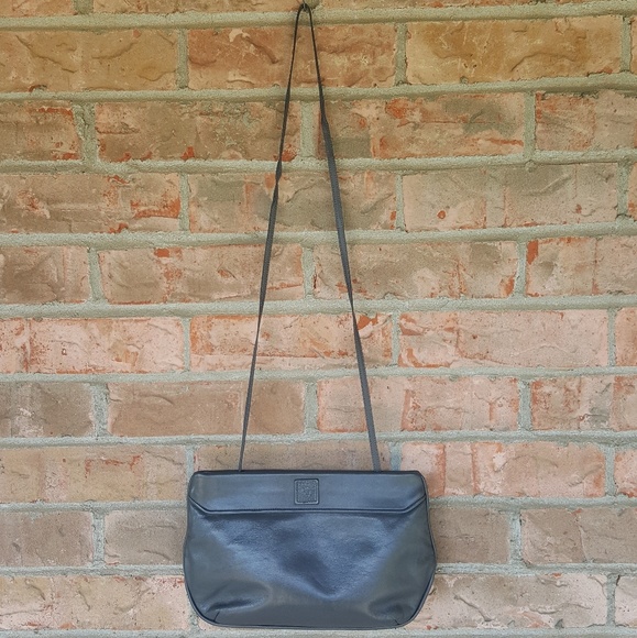 Vintage Anne Klein Clutch. - Picture 2 of 4